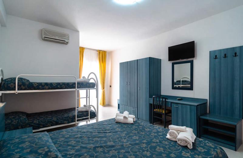 apuliahotelscalea en rooms 021